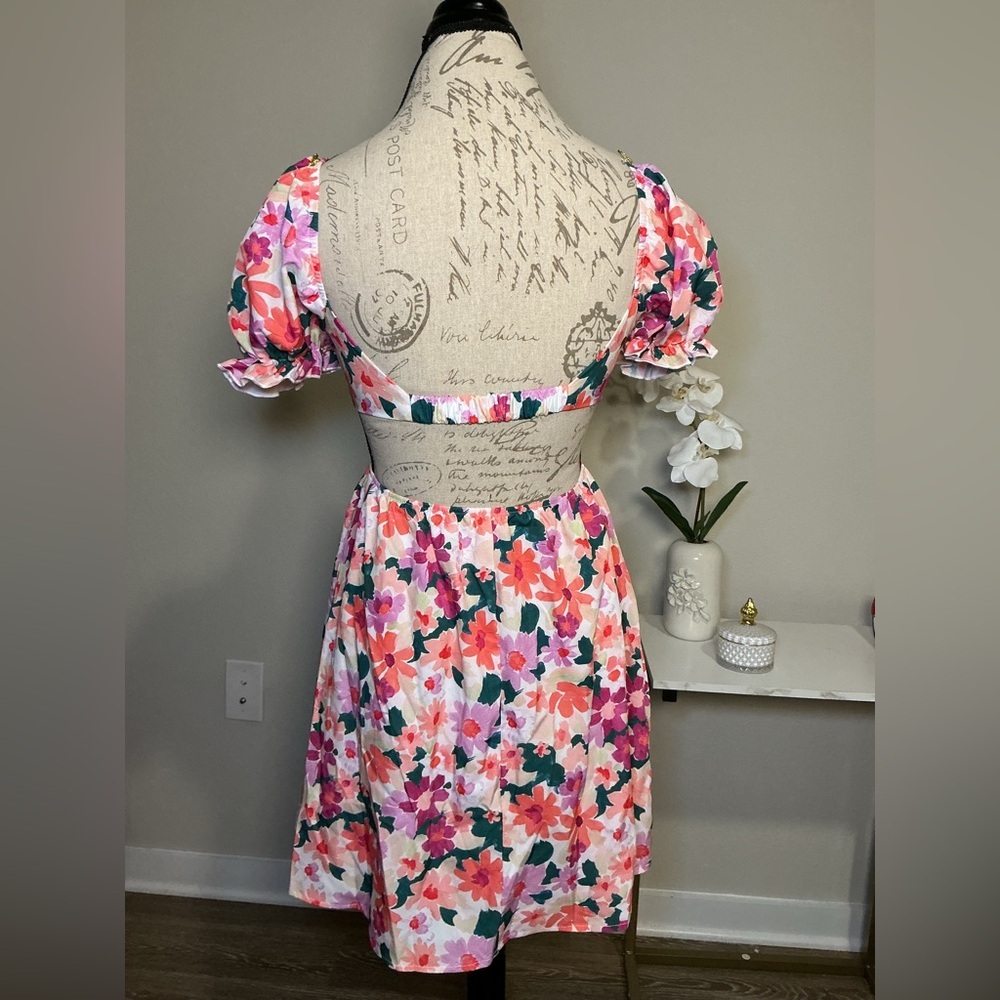 Floral Puff Sleeve Dress - Picture 2 of 5